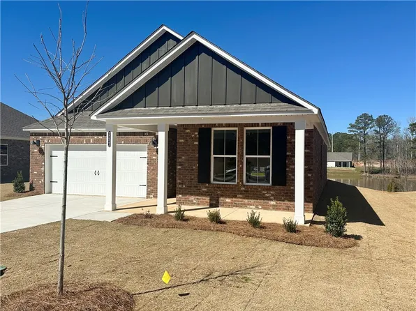 2523 Farmville Lakes Dr, Auburn, AL 36830