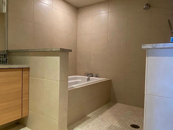 4th image of 10000 Main St Unit 303