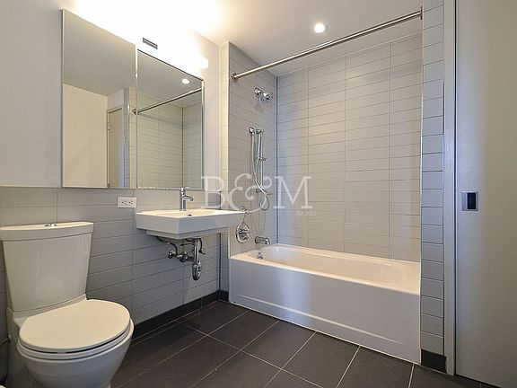 5th image of 61 Richardson St #22H