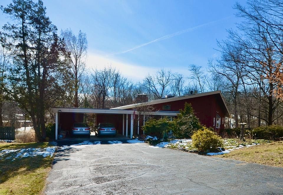 1st image of 441 Deanview Dr