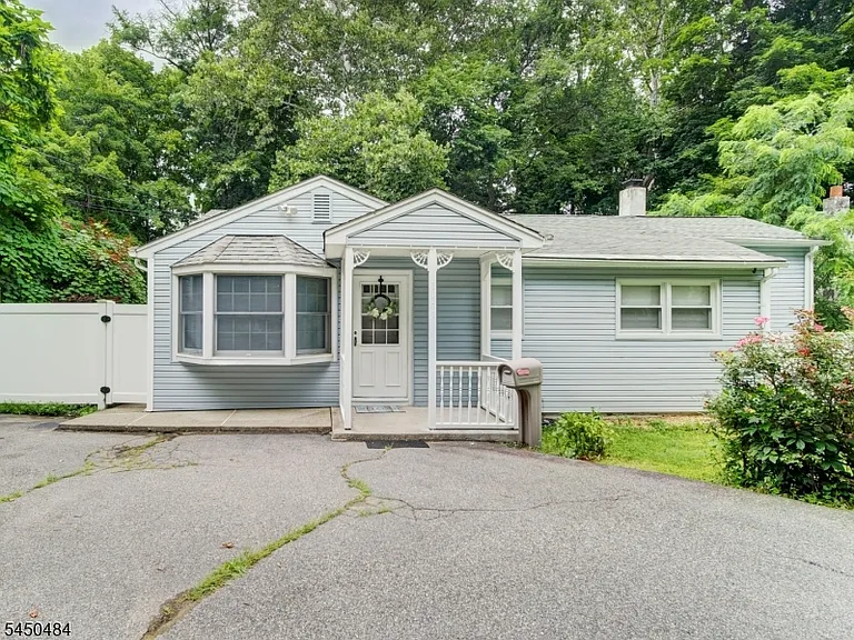 111 Boonton Ave — Photo 1
