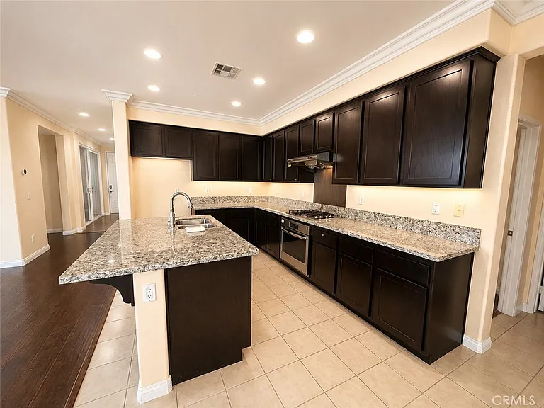 5518 Guardian Way — Photo 5