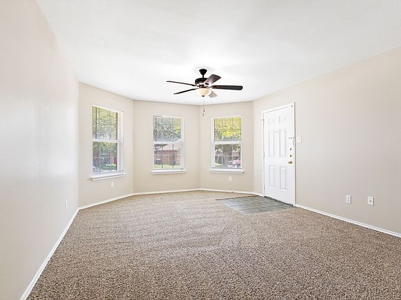 4th image of 10622 N Shaenridge