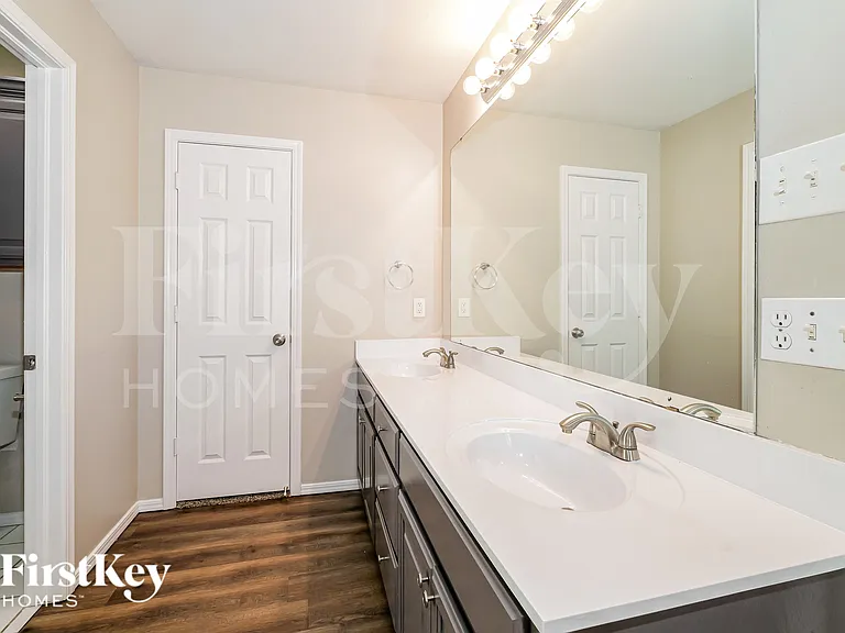 1528 NW 179th St — Photo 11