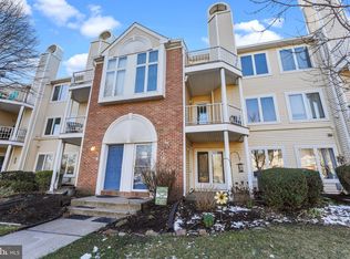 56 Natalie Ct, Levittown, PA 19057
