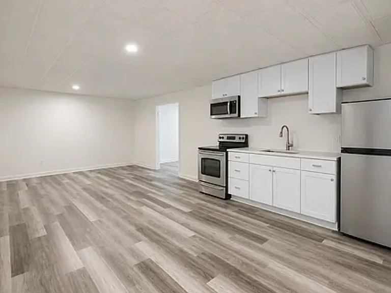 1721 Arbor View Rd — Photo 1