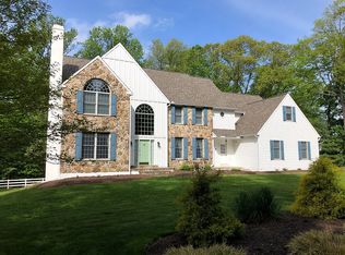 350 Curwyn Ln, Berwyn, PA 19312