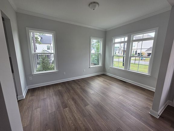 3rd image of 7645 Hasentree Way