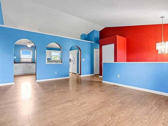 4th image of 202 Monarch Dr