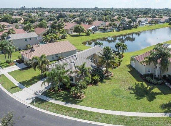 2nd image of 5214 Prairie Dunes Village Cir