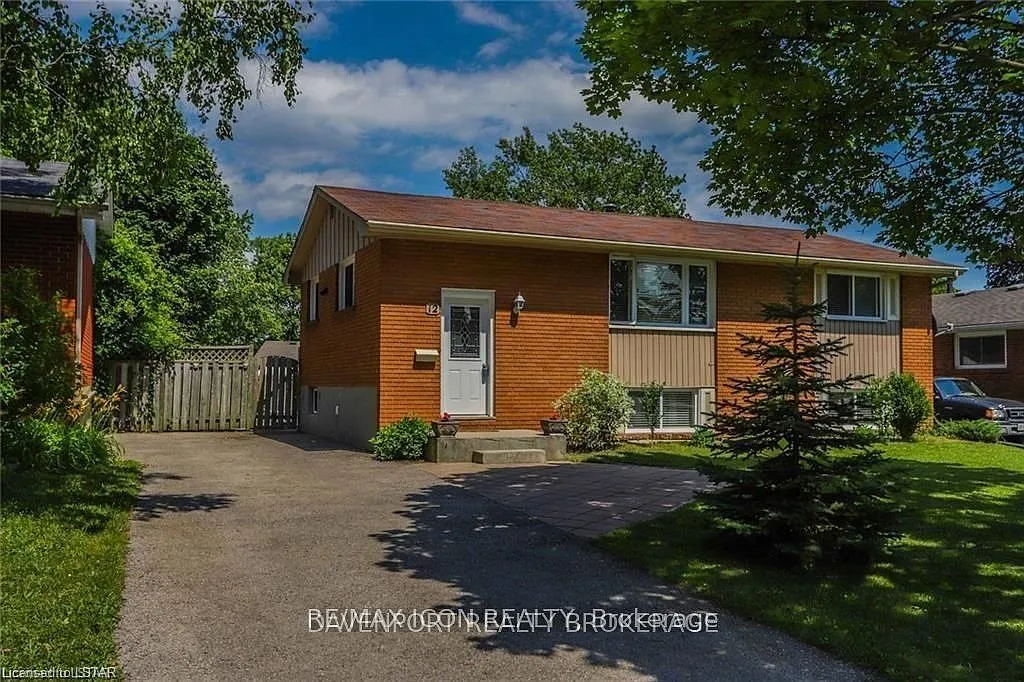 3 bed, $2,200 — Photo 1