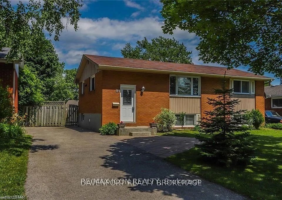 12 Garland Cres #MAIN
