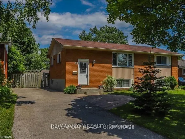 12 Garland Cres, London, ON N5V 1N5