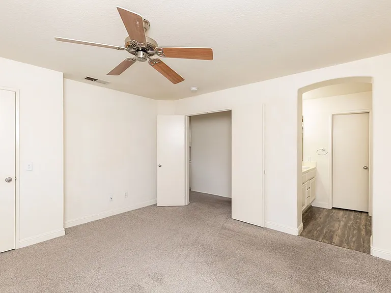 10935 Caminito Arcada — Photo 11
