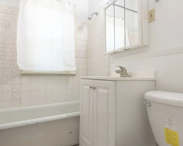 3418 Emerson Ave S — Photo 5