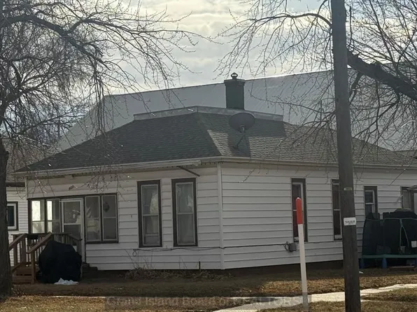 622 N Sycamore St, Grand Island, NE 68801