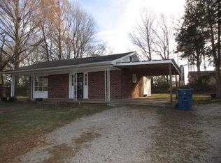 150 Marie St, Hollow Rock, TN 38342