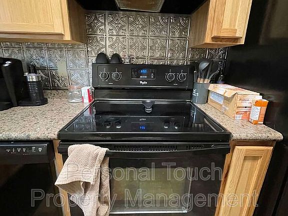 4th image of 1002-1006 5th Ave S #1006-1