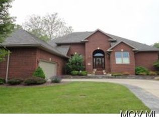 8 Henderson Cir, Williamstown, WV 26187