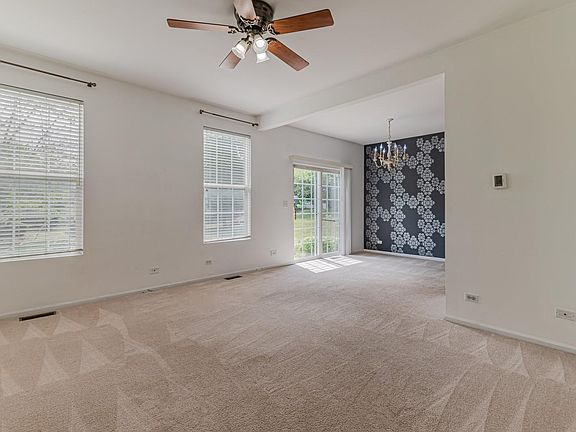 3rd image of 608 Esla Ct