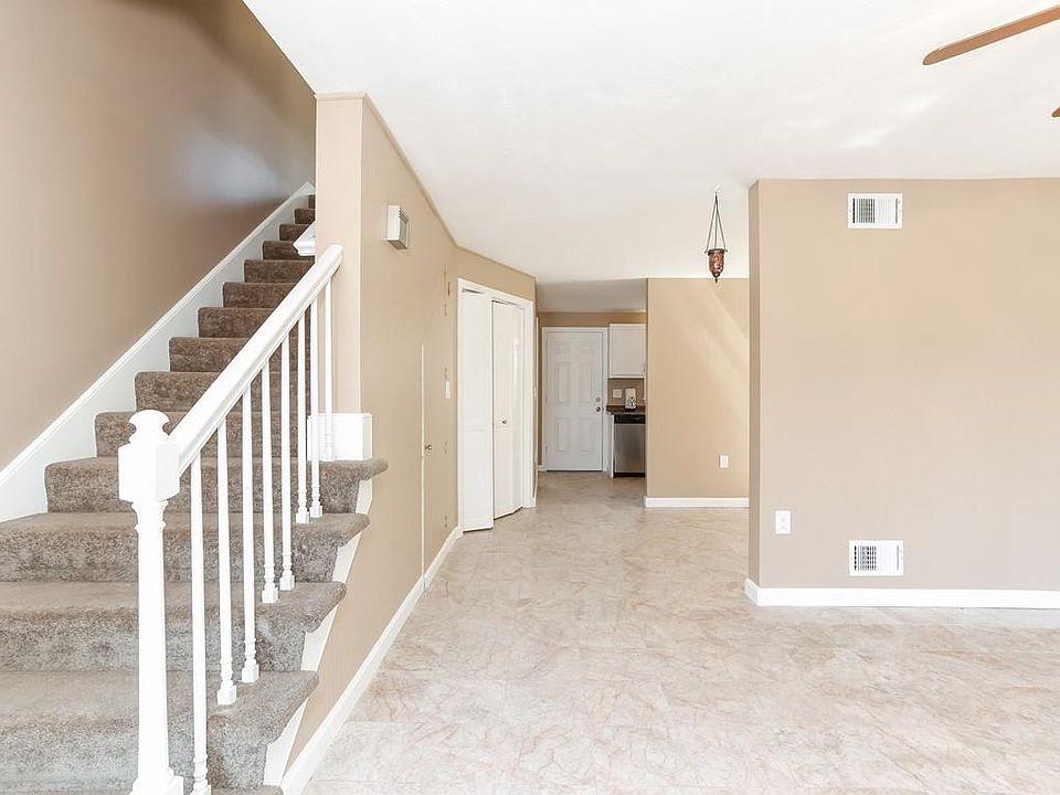 14 Church St APT 7, Mansfield, MA 02048 | Zillow