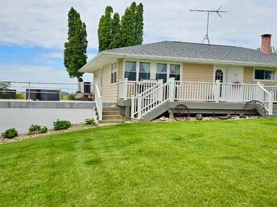 2549 South Ave, Williamsburg, IA, 52361