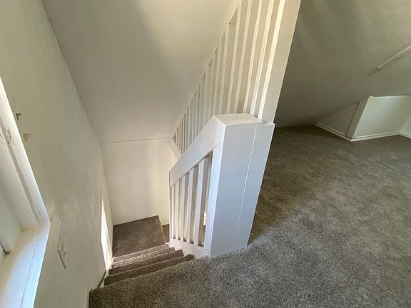 5th image of 1605 Avenue W