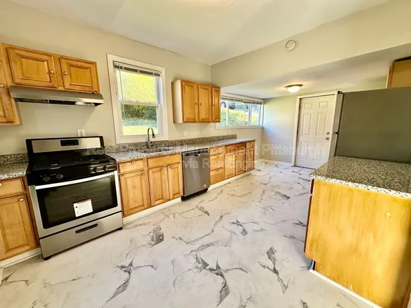 2233 Milligan Ave, Pittsburgh, PA 15218