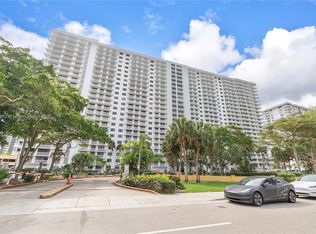 210 174th St APT 902, Sunny Isles Beach, FL 33160