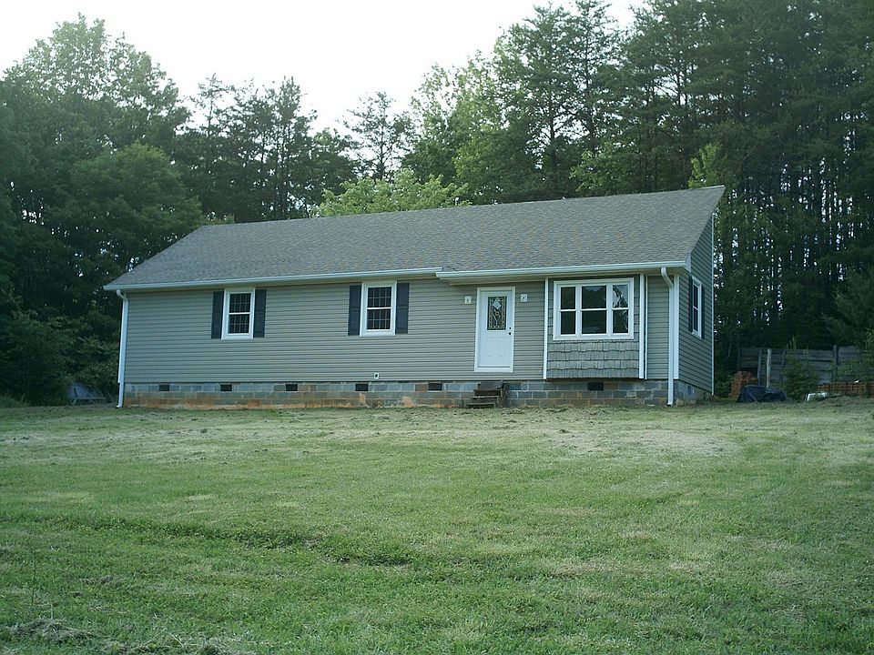 2nd image of 332 Hen Rd