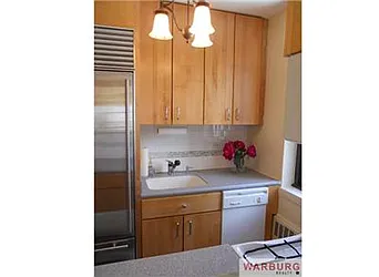 Rented by Warburg