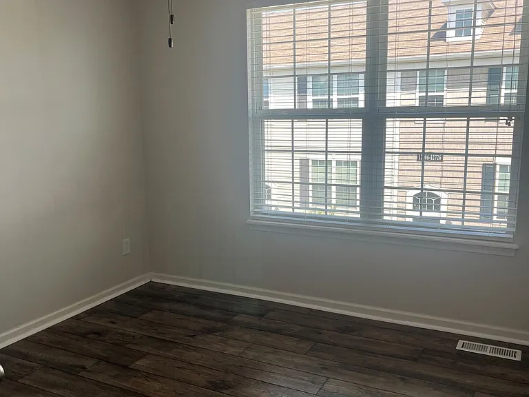 12721 Tamworth Dr — Photo 13