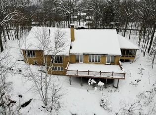 449 Redfield Proctor Rd #5397, Hartford, VT 05047