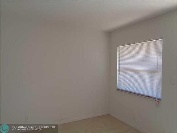 3rd image of 101 NE 41st St #123H