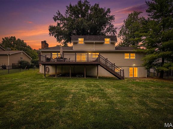 3rd image of 1751 Canyon View Ct