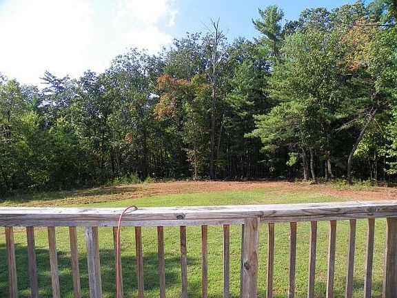 4th image of 183 Miranda Ln