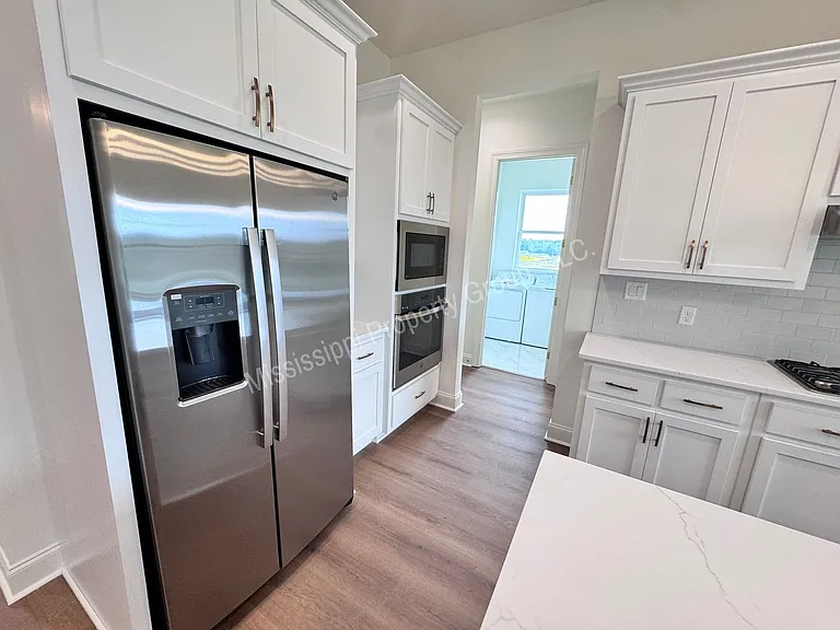721 Primrose Dr — Photo 10