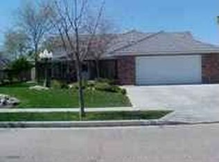 395 S Acacia Dr, Lemoore, CA