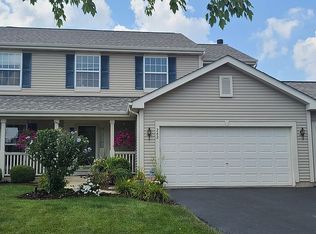 242 Walsh Cir, Yorkville, IL 60560