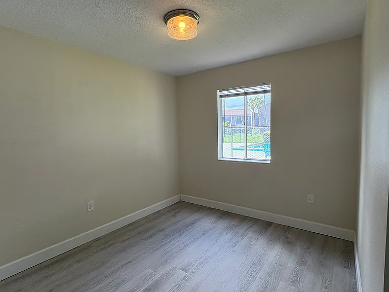 Cortez Dr — Photo 6