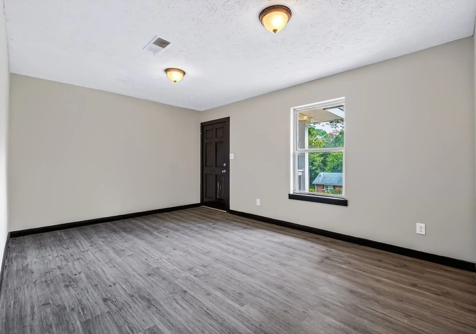 Best of Both Worlds Renovated 2-Bedroom, 1-Bath Duplex with an Athens Address in Oconee County — Photo 4