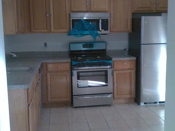 2nd image of 3960 Bell Ave Floor 3