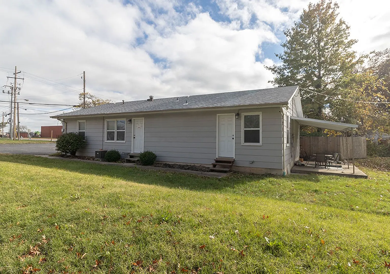 Central Columbia Home | Fully Furnished & Utilities Included — Photo 3