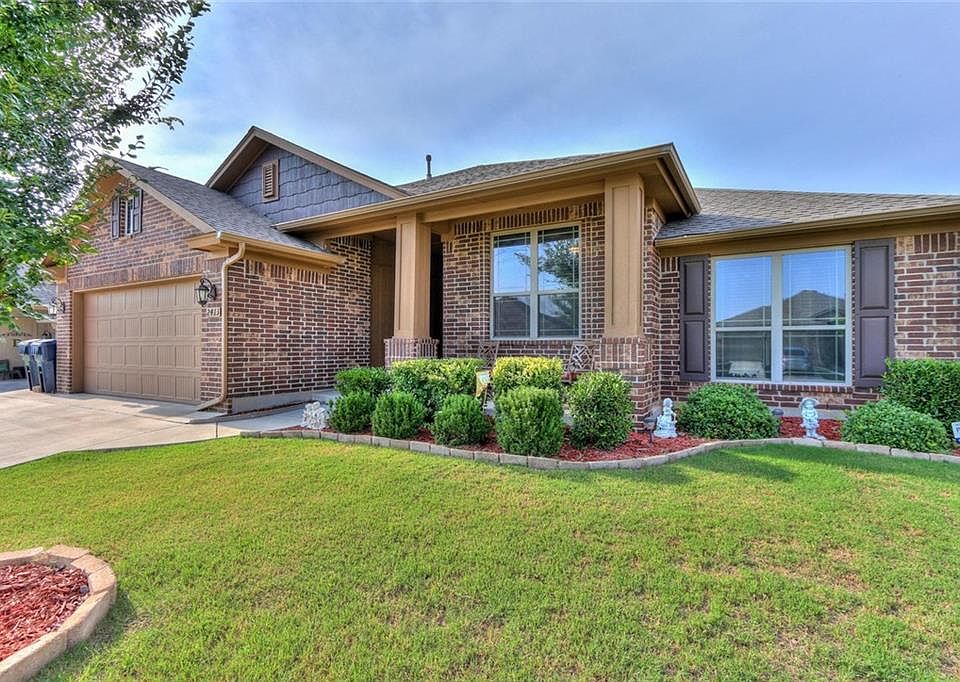 1st image of 2413 SW 141st St