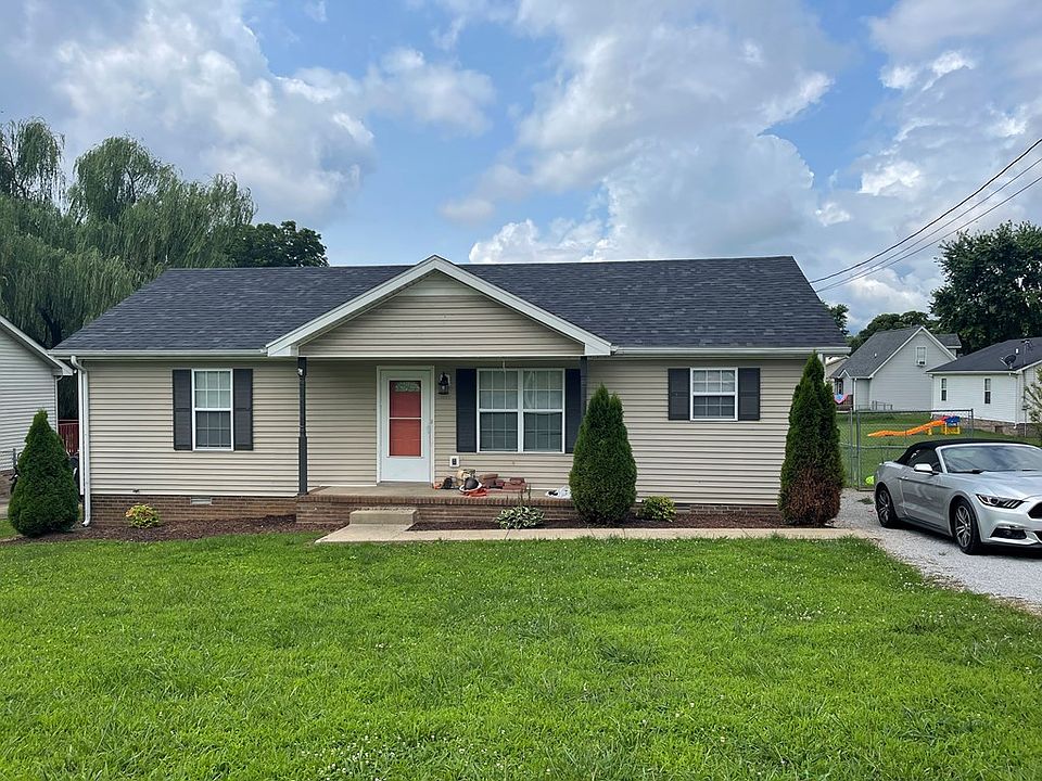 2nd image of 1216 Carol Dr