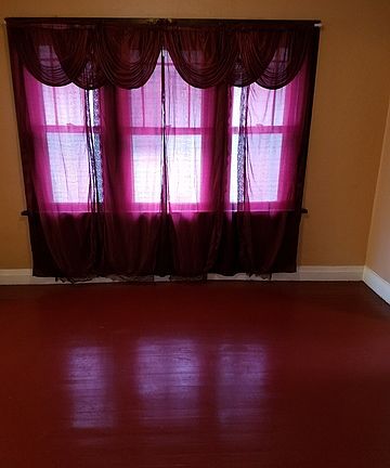3rd image of 1015 Massena Ave