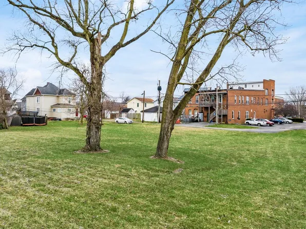 134 E Main St, Newark, OH 43055
