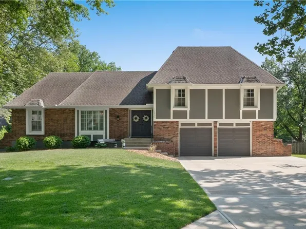 12830 Sagamore Rd, Leawood, KS 66209