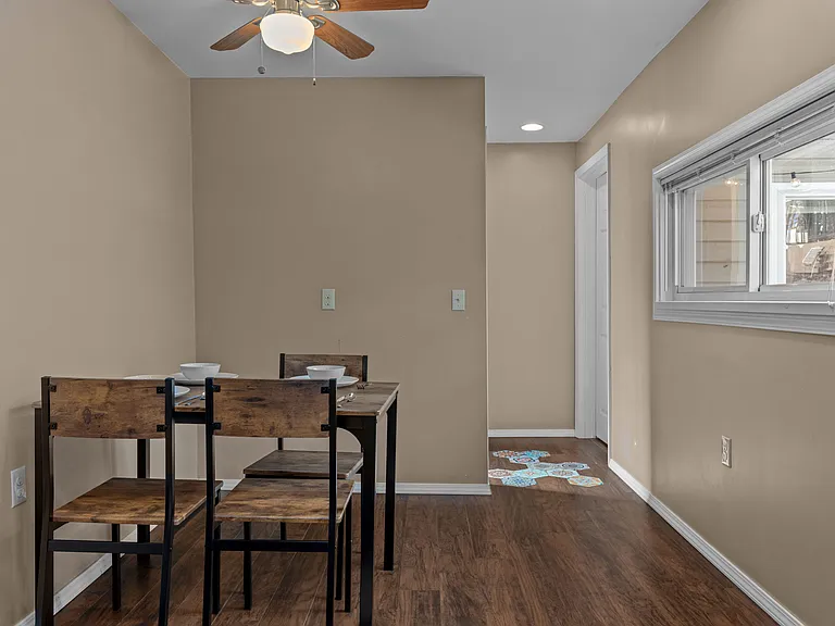 607 Foreland St — Photo 20