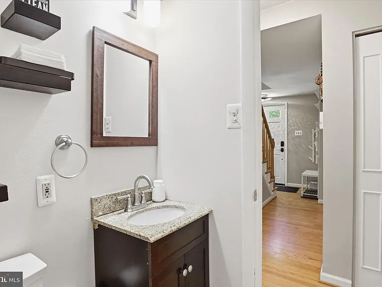 2432 Rockbridge St — Photo 21